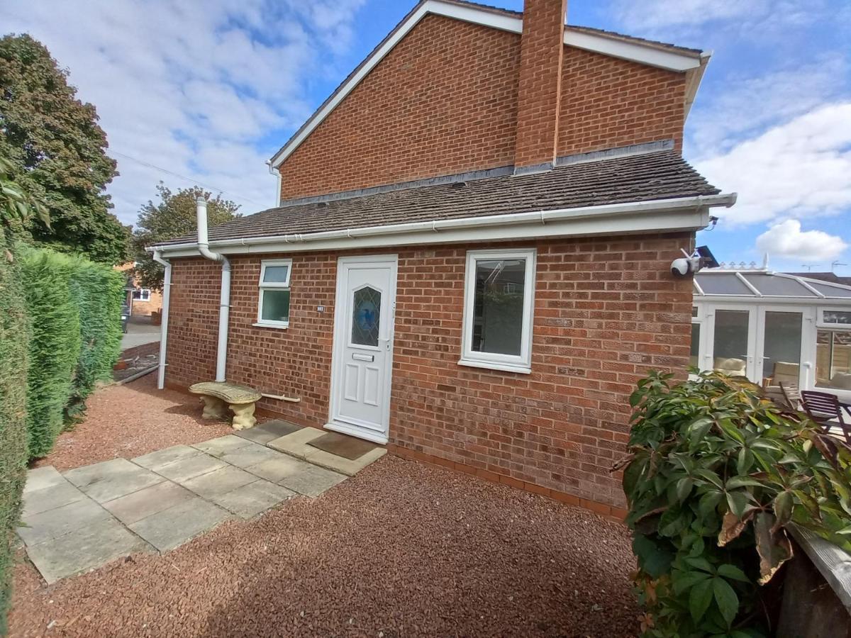 Leominster 3 Bedroom House Parking Garden Private מראה חיצוני תמונה